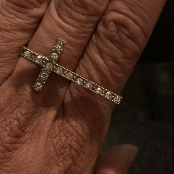 Ring - Picture 3 of 3